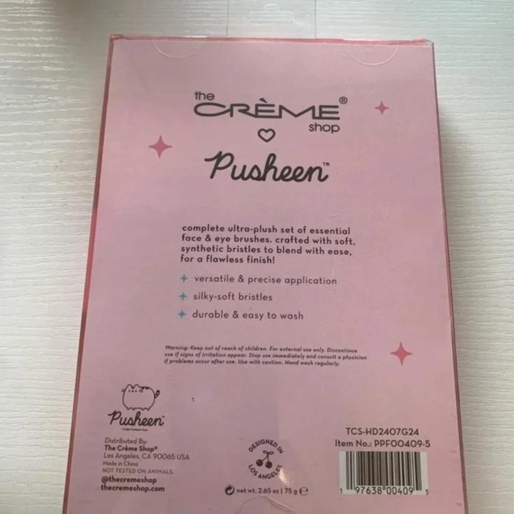 The Crème Shop x Pusheen Pretty Finish Makeup Brush Set Pink 5pc Limited Edition